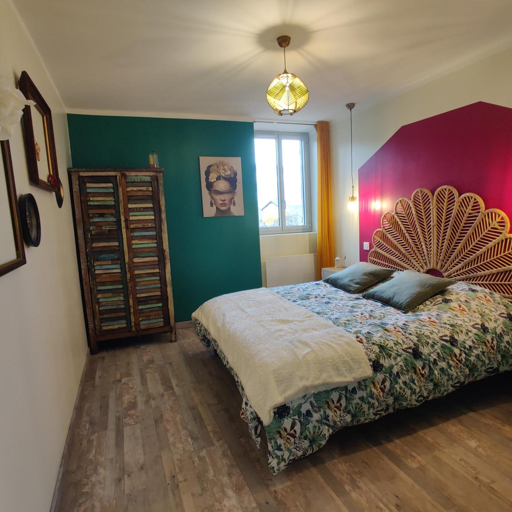 Au Coin Du Chemin Hotel Chambéry Szoba fotó